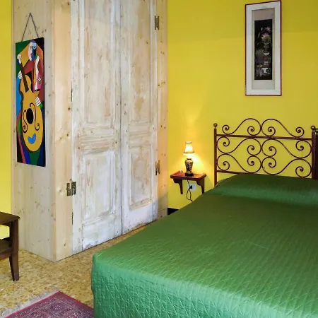 Locazione Turistica Moscato Casa de Férias *